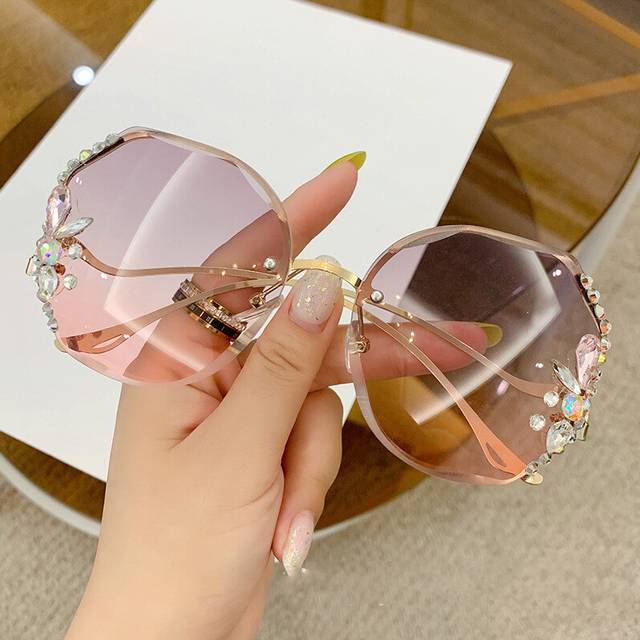 (C7, As shows) Luxury Oversized Rimless Sunglasses Women Brand Designer Big Frame Diamond