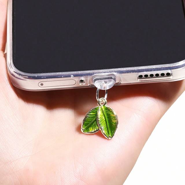 CYX Phone Accessories 1pc Creative Green Leaf Shaped Dust Plug Compatible With Apple/Type-C Phone Charging Port & Data Port