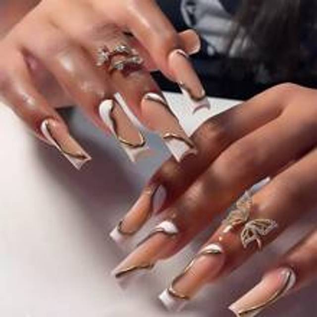 24 st lång vit fransk stil asymmetriskt färgblock 3D gyllene våg utskuren naken minimalistisk fyrkantig lösnaglar + 1 st gelélim + 1 st nagelfilsset P - Multifärgad