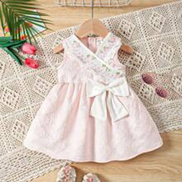 Baby Girl texturerad Jacquard V-halsad ärmlös klänning med korsdesign, blommönster, volangkant och rosettdekoration - Rosa (6-9M,9-12M,12-18M,18-24M,2-3Y)