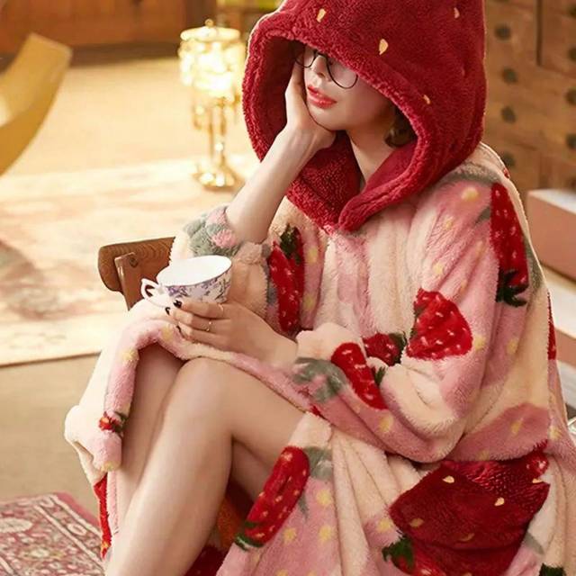 SHEIN Strawberry Print Hooded Casual Robe, Christmas Gift Long Sleeve Warm Fleece Thick Buttoned Casual Loungewear Dress, With Pockets, 1pc Women Home & Sle