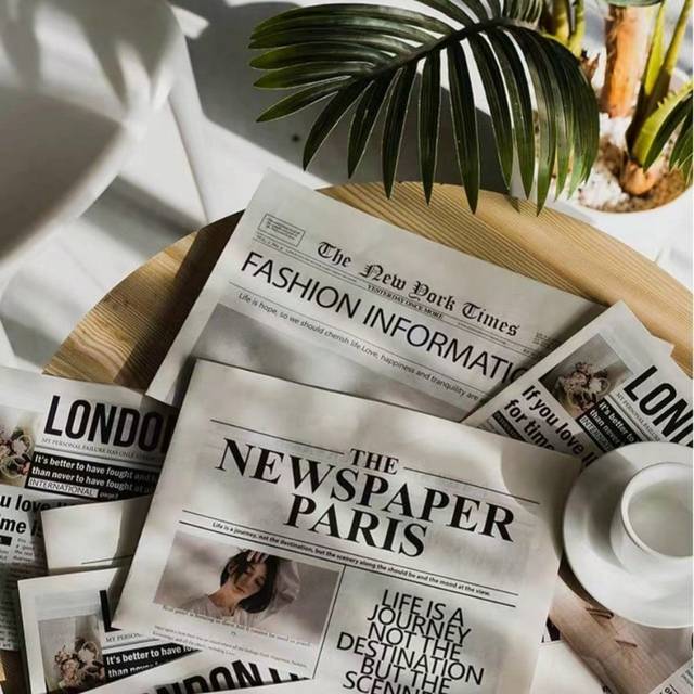 SHEIN 2pcs English Newspaper Print Photography Backdrops, Decorative Photo Props Best Gifts Birthday Graduation
