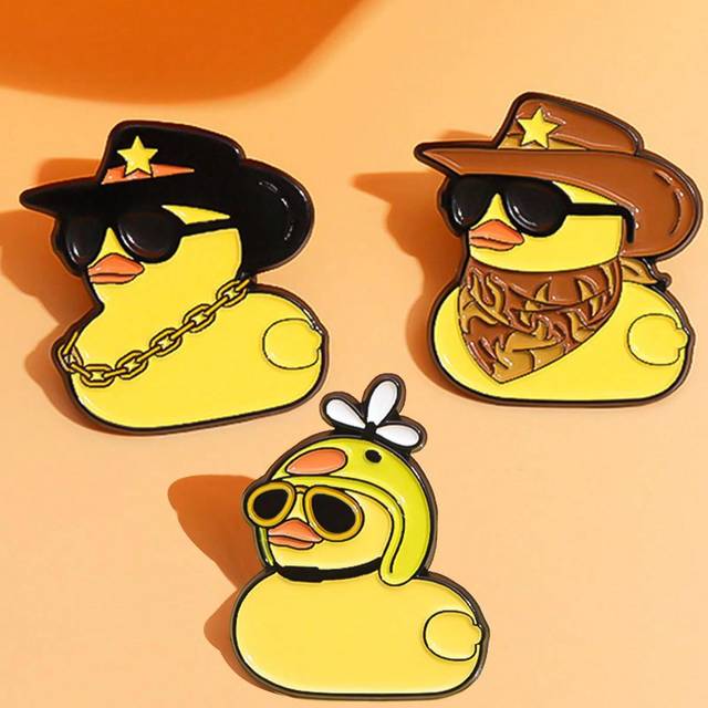 SHEIN 3pcs Cartoon Fun Animals Enamel Pins Funny Hat Yellow Duck Metal Brooches Creative Metal Lapel Badge Backpack Hat Jewelry Gift