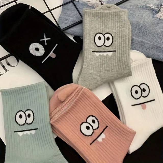 SHEIN Sports Outdoor 5 Pairs Fashionable Cute Cartoon Socks, Casual Mid Calf Socks With Funny Patterns, Comfortable Women Socks