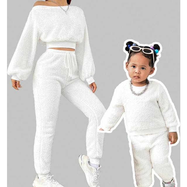 SHEIN Mommy And Me Cozy Fleece Basic Pullover Crew Neck Long Sleeve Set, White, Casual Warm Matching Mother Daughter Outfits, Autumn/Winter