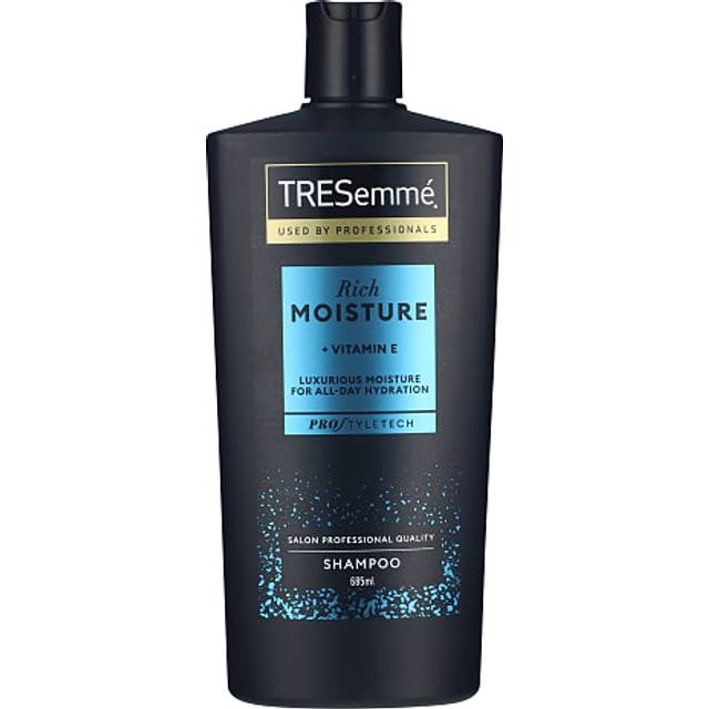 TRESemmé Rich Moisture Professional Shampoo 685 ml