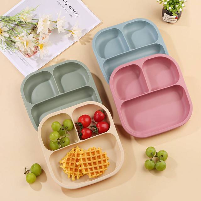 SHEIN 1pc Silicone Baby Feeding Plate, Cute Square Shape With Suction Cup, Infant Toddler Dinnerware Set