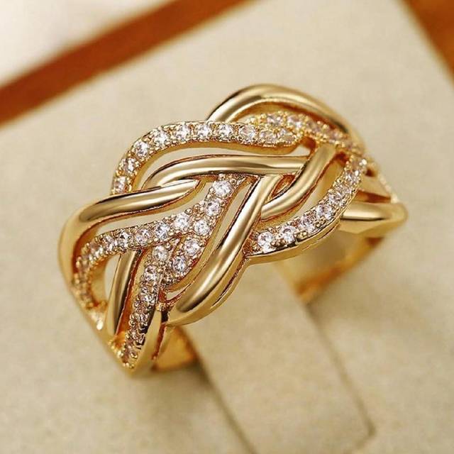 SHEIN 1pc Fashionable Wide Copper Ring With Micro Pave Zirconia Stone, Daily Wear, Engagement, Wedding, Valentine&#39;s Gift For Women,Mom,Mother,Mother&#39;s Day,G
