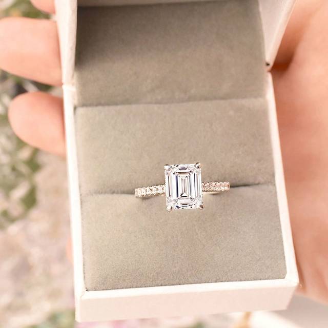 AIHUASI 1pc 925 Sterling Silver Engagement Ring For Women 7*9mm 2.7Ct Emerald Cut Halo Cubic Zirconia Sparking Wedding Fine Jewelry Valentines Gift