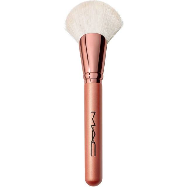 MAC - 143S Bronzer Fan Brush