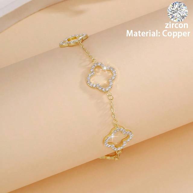 SHEIN 1pc Minimalistic Cute Golden Lucky 5-Petal Flower Design Bracelet, Micro-Inlaid Zirconia Copper, Suitable For Daily Wear, Gifts For Girlfriends, Chris