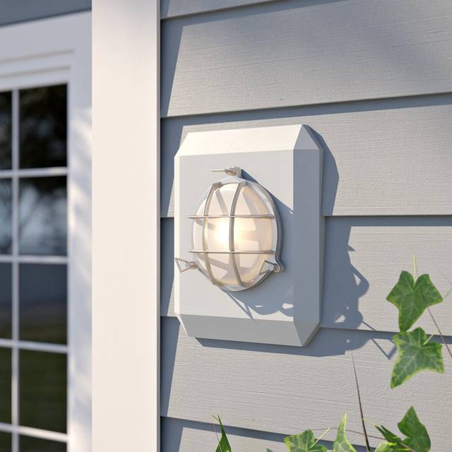 Tulane Outdoor Bulkhead Light - Polished Aluminium (20cm H X 25cm W X 11cm D)