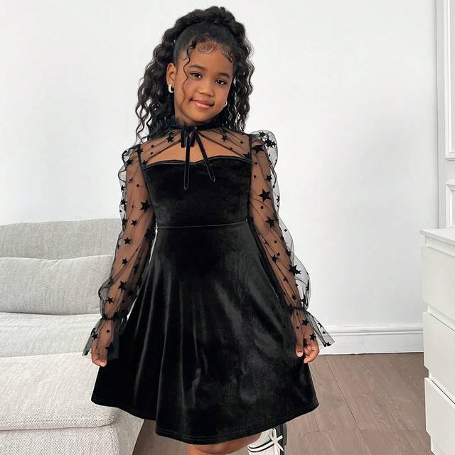 SHEIN Tween Girls Luxurious Velvet & Mesh Splice, Star Embroidered Hollow Waist Party Dress, For Party, Halloween