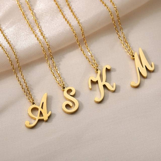 SHEIN 1pc Stainless Steel Simple 26 English Alphabet Pendant Necklace Surname Initial Choker