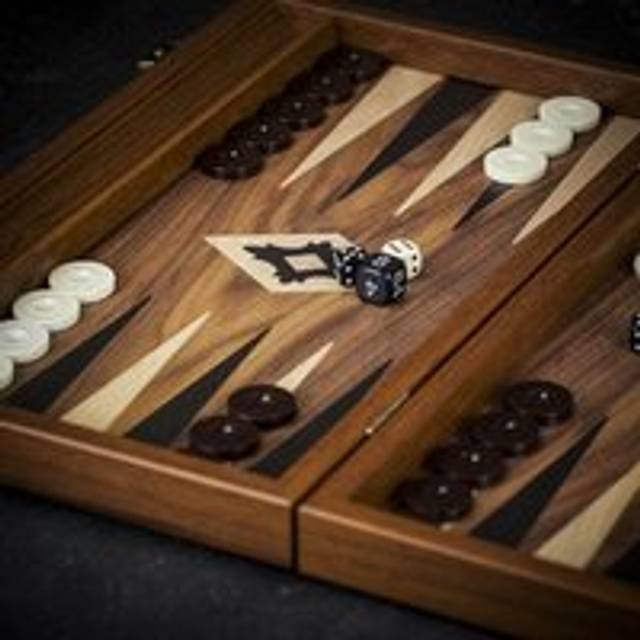 Manopoulos Walnut Style Wood Backgammon Set - Medium - add a Personalised Brass Plaque