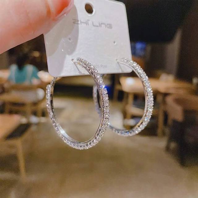 SHEIN 1pair Shiny Crystal Big Circular Hoop Earrings For Women, Silver & Colorful Round Rhinestone Jewelry Party Gift