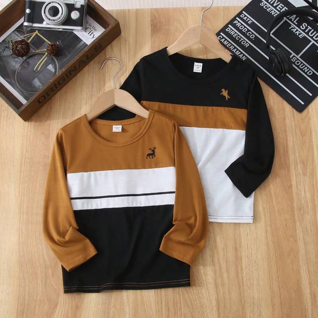 SHEIN Buy 1 Get 1 Young Boys Casual Graphic Tee Shirt Pack, College Style Comfortable Vintage T-Shirts With Small Logo, Breathable Multi-Color Patchwork Cre