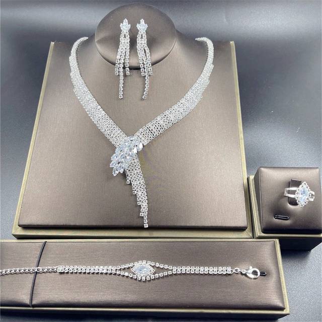 SHEIN 4pcs Luxury Sparkling Crystal Jewelry Set, Wedding Bridal Necklace Earrings Ring Bracelet Accessories For Women