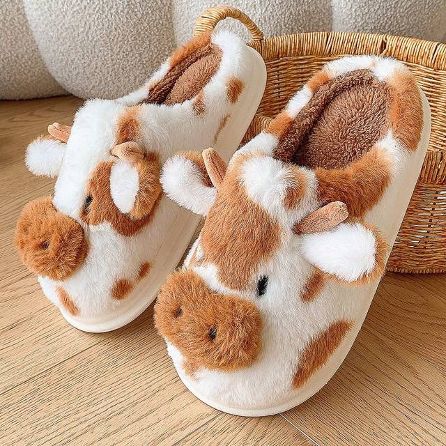 SHEIN Women&#39;s New Cow Spotted Plush Slippers Indoor Home Warm Slippers Cozy Fluffy Slippers