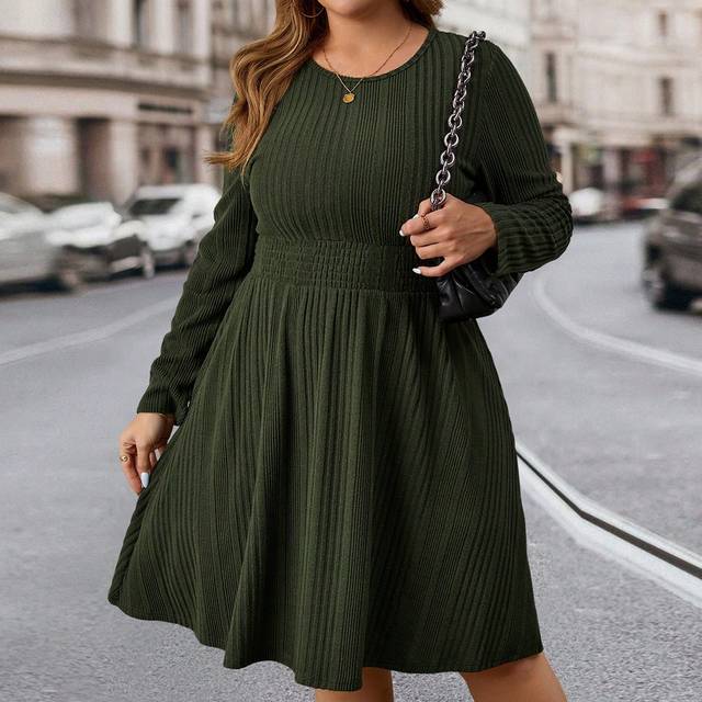 SHEIN Plus Size Solid Color Crew Neck Long Sleeve Casual Loose Midi Dress