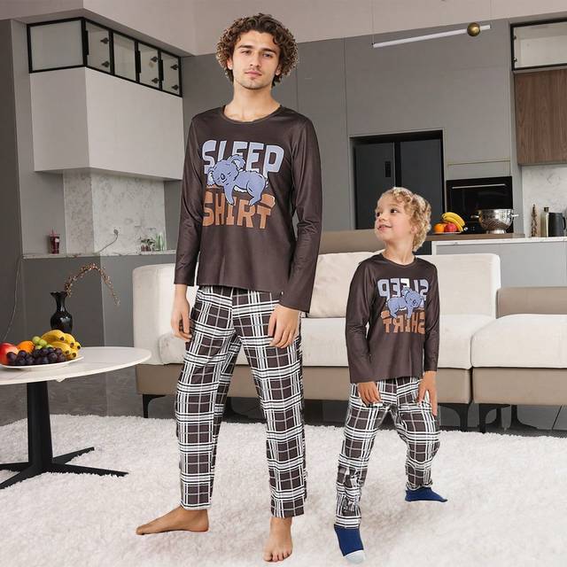 SHEIN 2pcs Boys&#39; Simple Classic Brown Plaid Pants & Cute Koala Print Long Sleeve Top Pajamas Set