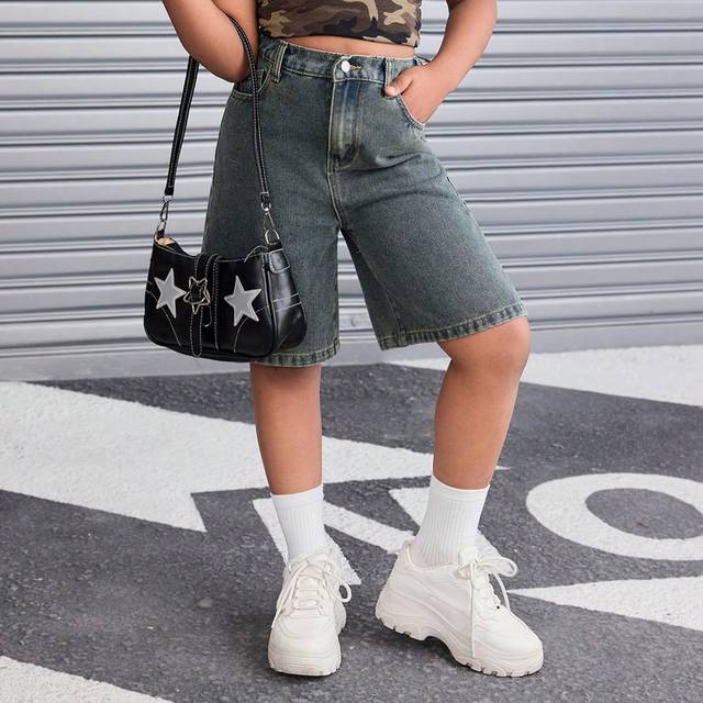 SHEIN Tween Girls Fashion Retro Washed Loose Fit Baggy Bermuda Denim Shorts With Slanted Pockets, Girls Fall Clothes Streetwear Outfits