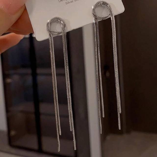SHEIN 1 Pair Simple Everyday Long Tassel Earrings, No Box