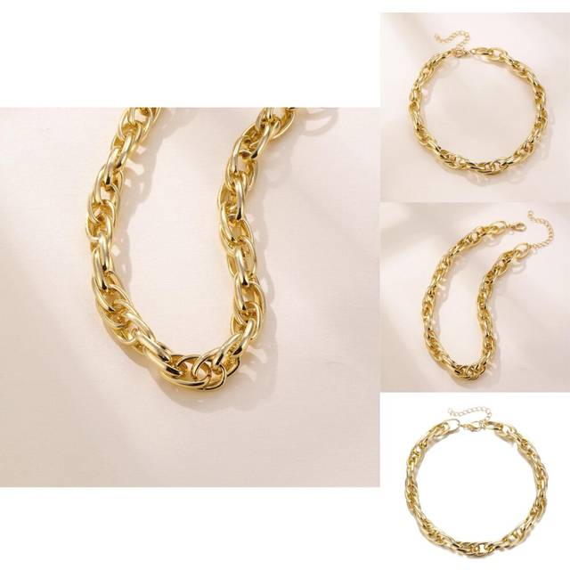 Trendy Short Chain Necklace With Eyecatching Geometric Patterns For Women