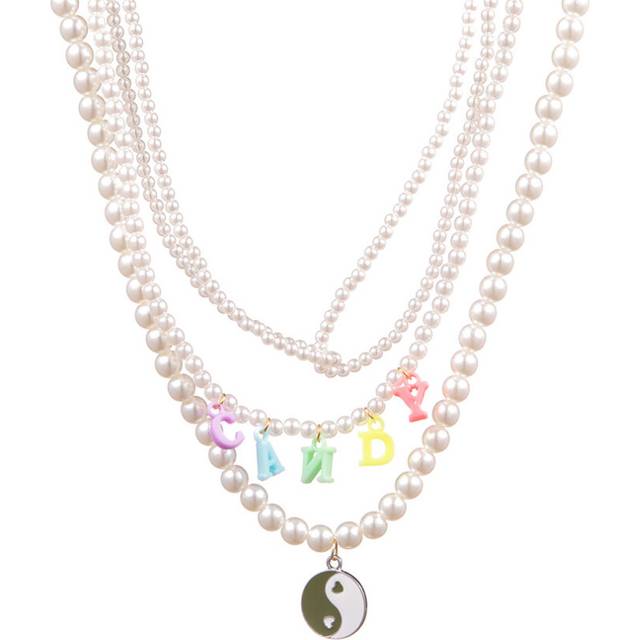 (Green Taiji) Multilayer Fashionable Acrylic Letter Heart Pearl Necklace For Trendy Women In Stylish Design