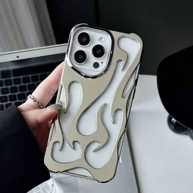 SHEIN Fashionable New Hollow Flame Pattern Anti-Drop Electroplated Soft Phone Case Compatible With IPhone, Galaxy, IPhone 15 Pro Max, IPhone 16 Pro Max, IPh
