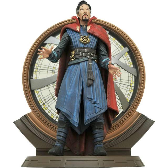 Diamond Select Toys - Marvel Select: Doctor Strange Movie Action Figure