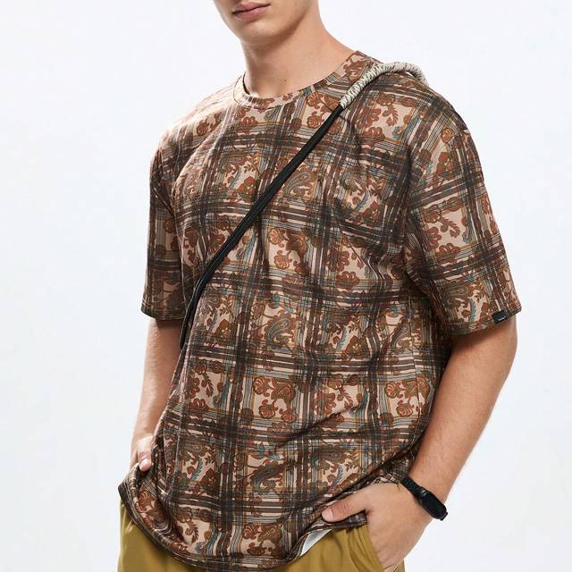 Manfinity Men&#39;s Knitted Casual Loose Fit Retro Print Short Sleeve T-Shirt