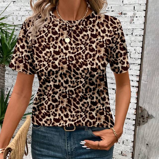 EMERY ROSE Women&#39;s Casual Leopard Print Round Neck Short Sleeve T-Shirt, Summer Suitable For Going Out
