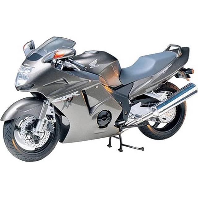 Tamiya 1/12 Scale Honda CBR 1100XX Super Blackbird Motorcycle Model Kit