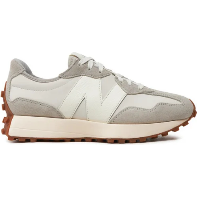 New Balance 327 Trainers in Grey