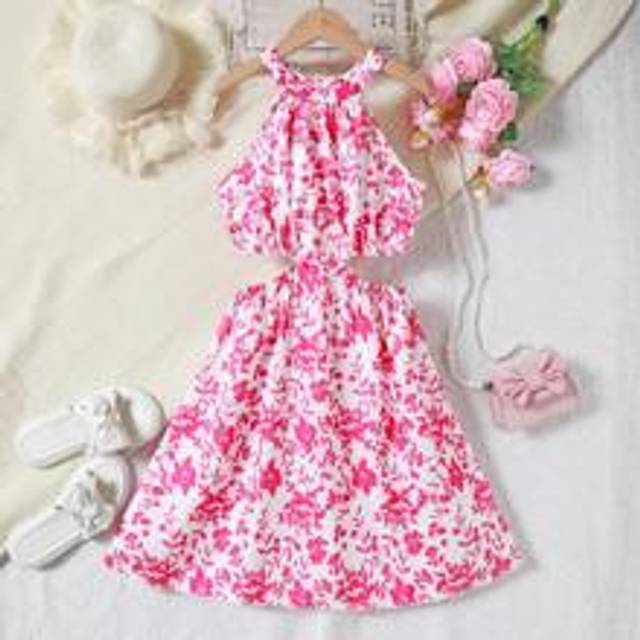 SHEIN Tween Girl Elegant Floral Print Ruffled Halterneck Dress, Perfect For Summer Vacation, Beach Parties