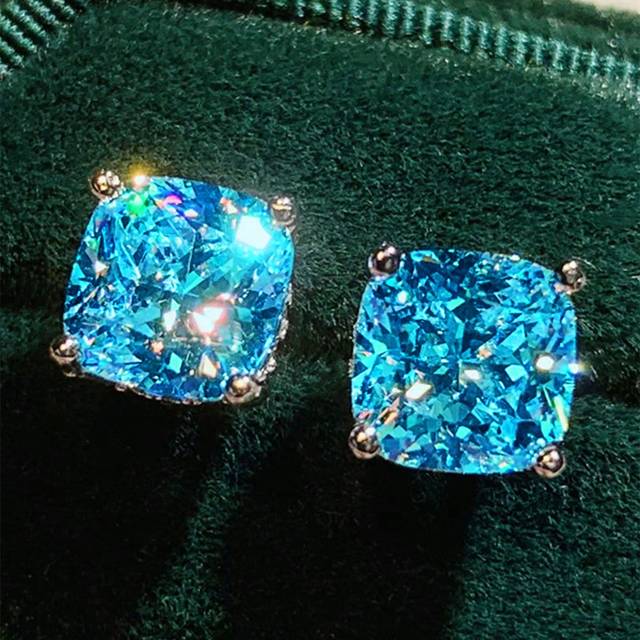 SHEIN 1 Pair Classical Cubic Zirconia Stud Earrings For Women For Valentine&#39;s Day Gift Wedding Engagement Anniversary Party Jewelry,Mom,Mother,Mother&#39;s Day,