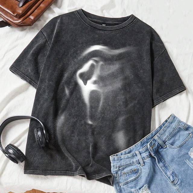 Comfortcana Plus Size Halloween Acid Washed Look Vintage Knitted Distressed Loose Fit Knit Screaming Skull Ghostface Pattern Cartoon Pattern Short Sleeve T-Shirt