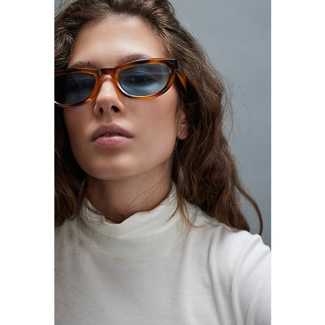 Beach Baby Rectangle Sunglasses in Tortoise Shell/Blue Lens