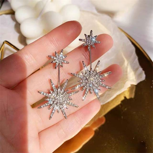 Full Rhinestones Diamond Crystal Stars Snow Hanging Punk Style Stylish Modern Luxury Stud Earring Women Jewelry 1PC golden