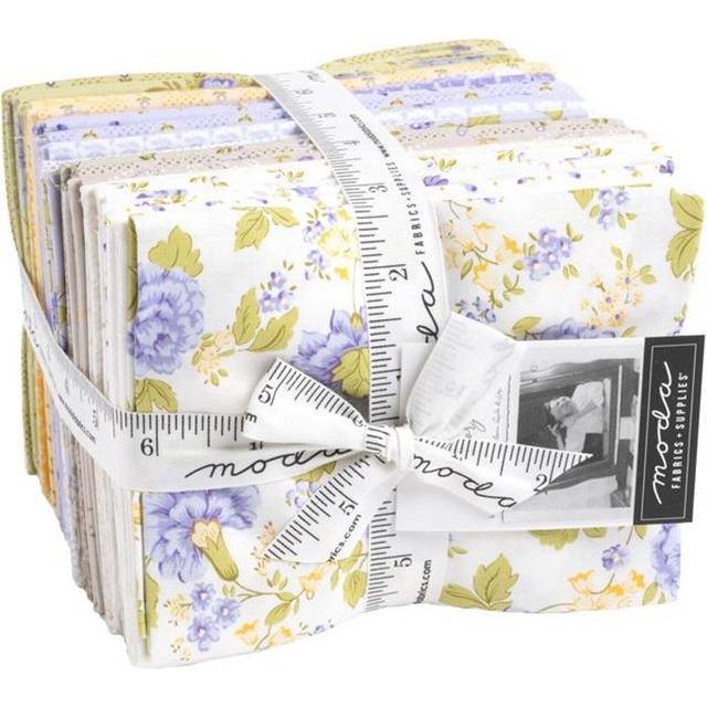 Georgia AB Bundle by Brenda Riddle Designs  30 18-inch by 22-inch Precut Fabric Fat Quarters