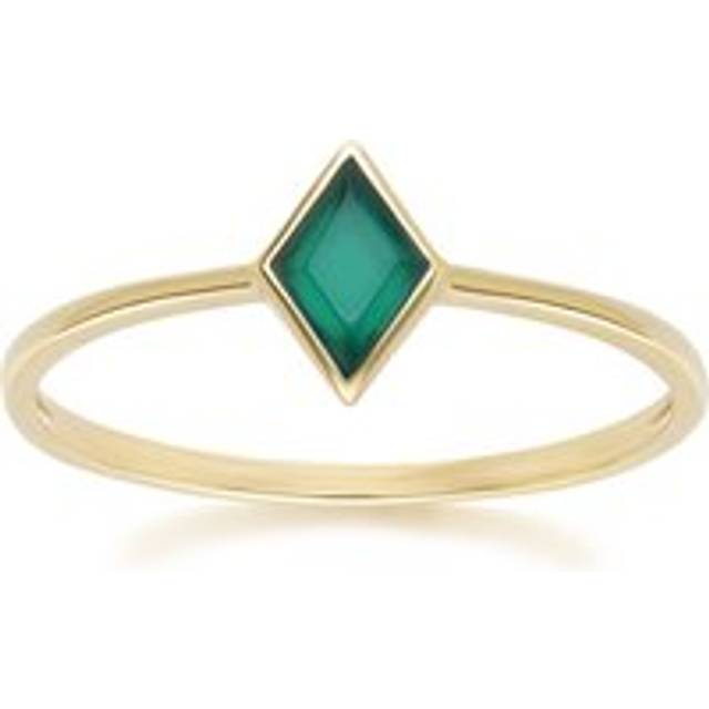 Classic Chalcedony Ring in 9ct Yellow Gold
