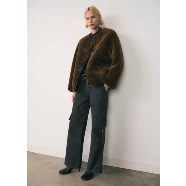 White Mango Faux Fur Longline Coat - Women's Oversized Winter Parka, 100% Polyester, Classic Style (4 Sizes, 2 Colours) | Wowcher