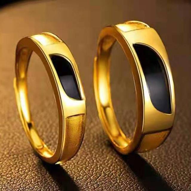 (Black Men) Unique Brass Geometric Rings With Gold Plating And Agate For Stylish Couples