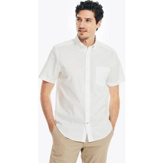 Classic Fit Wrinkle-Resistant Short-Sleeve Shirt