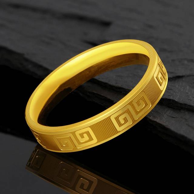 (StyleD) Luxurious Plated Gold Vietnamese Ring Stylish Retro Pattern Unisex Design For Special Celebrations