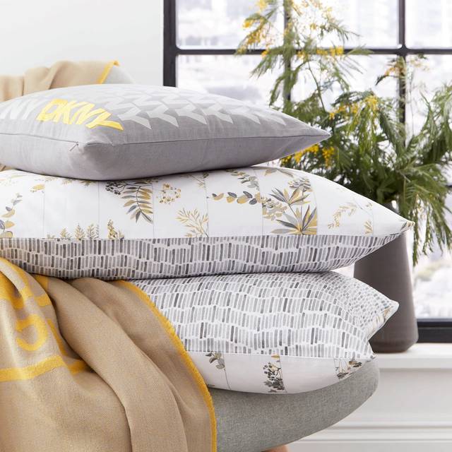 'Wildflower Patchwork' Duvet Cover Set - Grey - Super King