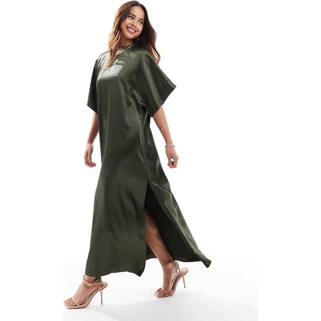 ASOS DESIGN – Khakifärgad, lång t-shirtklänning i satin-Grön/a