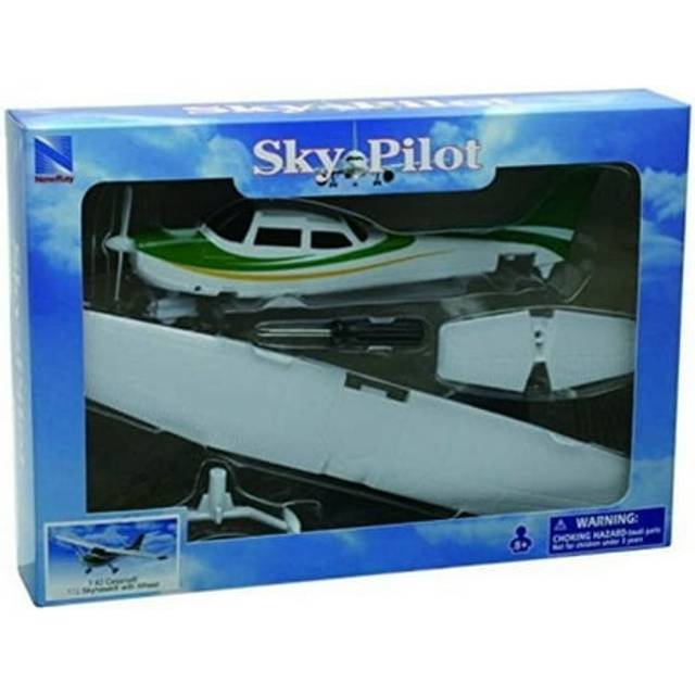 Model Kit Cessna 172 Skyhawk Aircraft White with Green and Yellow Stripes &#34;Sky Pilot&#34; Series 1/42 Plastic Model Kit by New Ray