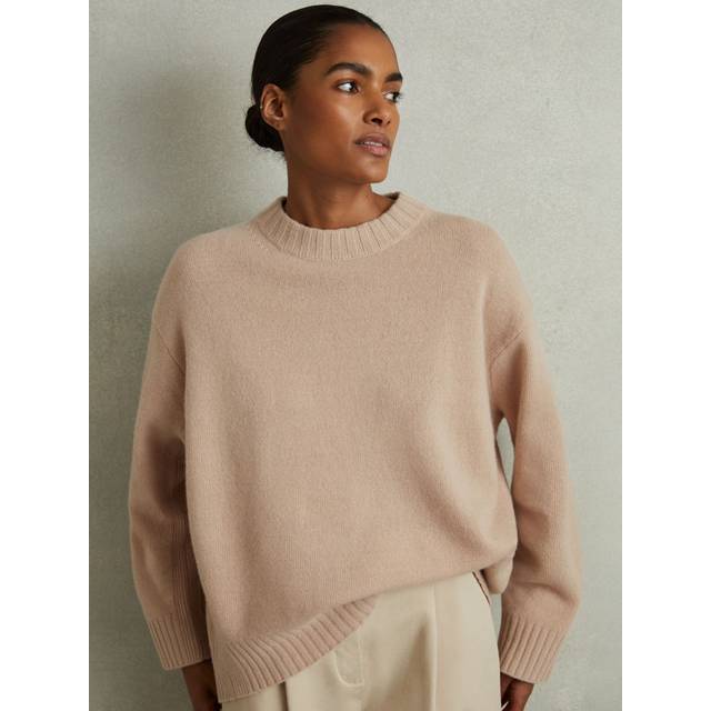 Elena Marled-Knit Sweater - Mink - Beginning with men's tailoring in 1970's London, Reiss' design philosophy has endured for over five decades, maintaining the distinctive tailoring, sharp cuts, and contemporary prints it has become famous for to create investment pieces destined to stay in your wardrobe for seasons to come.